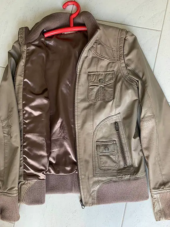 Lederjacke Farbe Beige Grösse 38