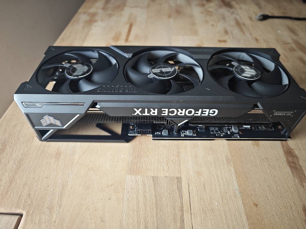 Rtx 4090 Asus tuf gaming oc
