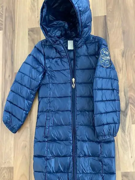 Guess Übergangsmänteli Grösse 110