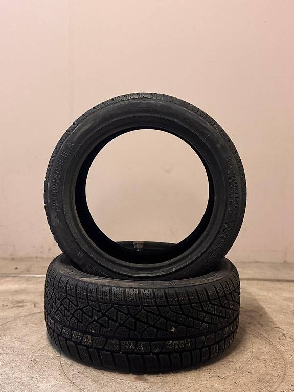 Pirelli Sottozero 245/45 R18