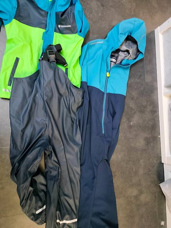 Regenjacke+ Hose 122/128