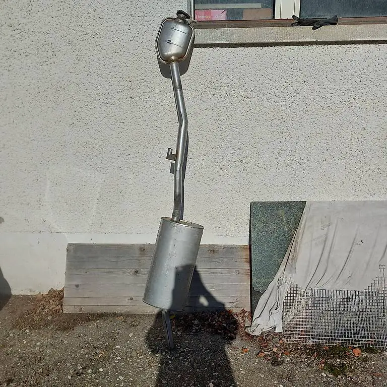 BMW E30, Auspuff zu 325 E, passt evtl auch auf andere E30-er