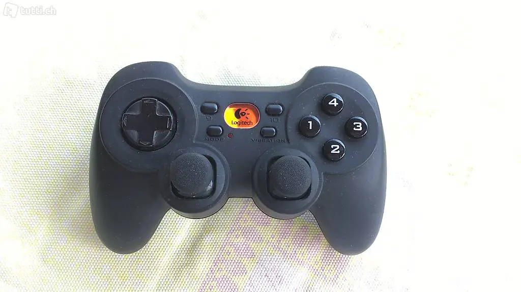 Joystick Logitech senza cavo