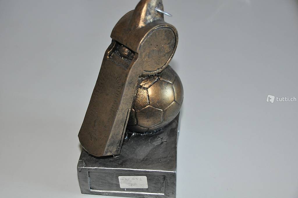 Trophäe Pokal Trillerpfeiffe Schiedsrichter Fussball Preis