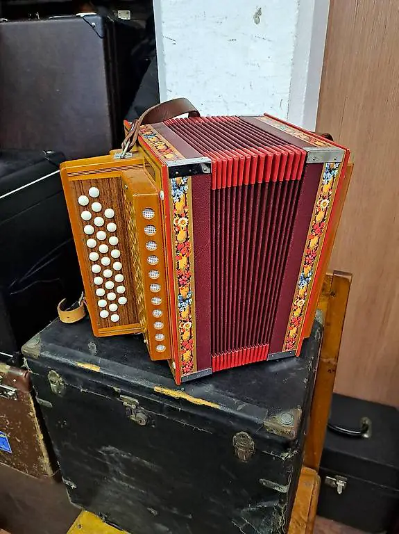 Mauron orgeli ton B.super orgeli