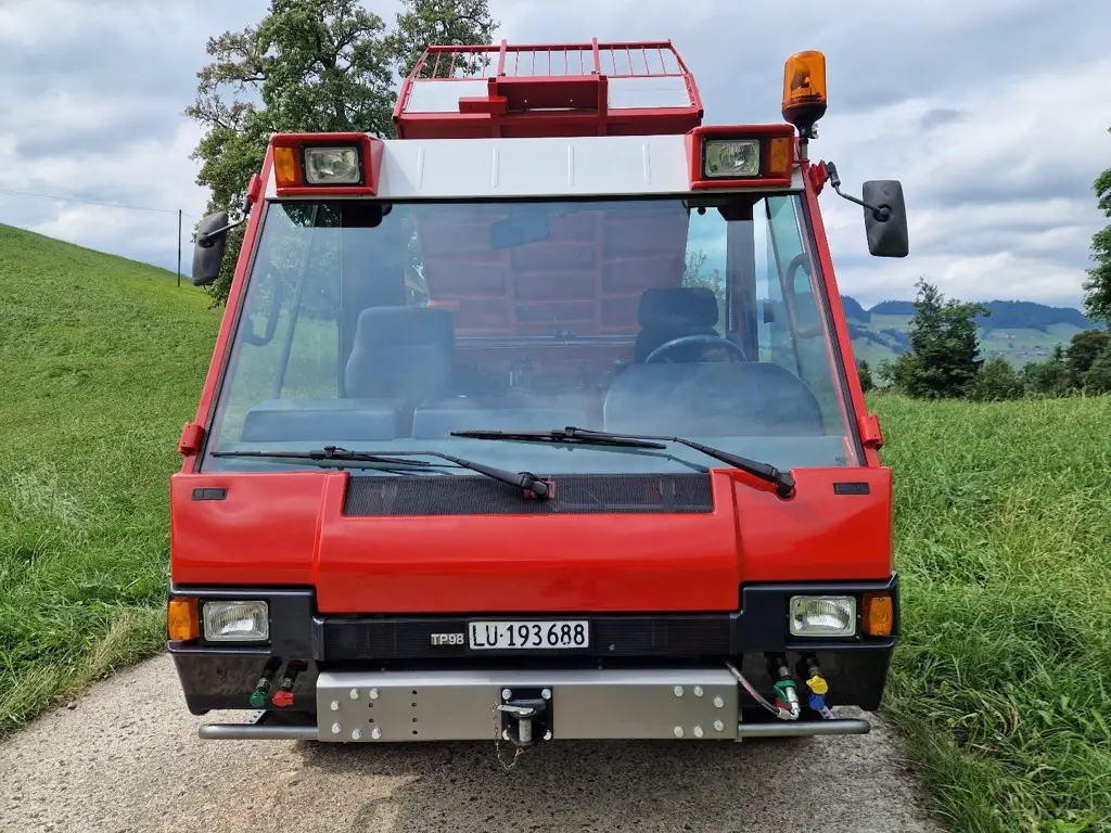 Transporter Aebi TP98D Jg. 1998 2400 Std Luftgefederte Kabine