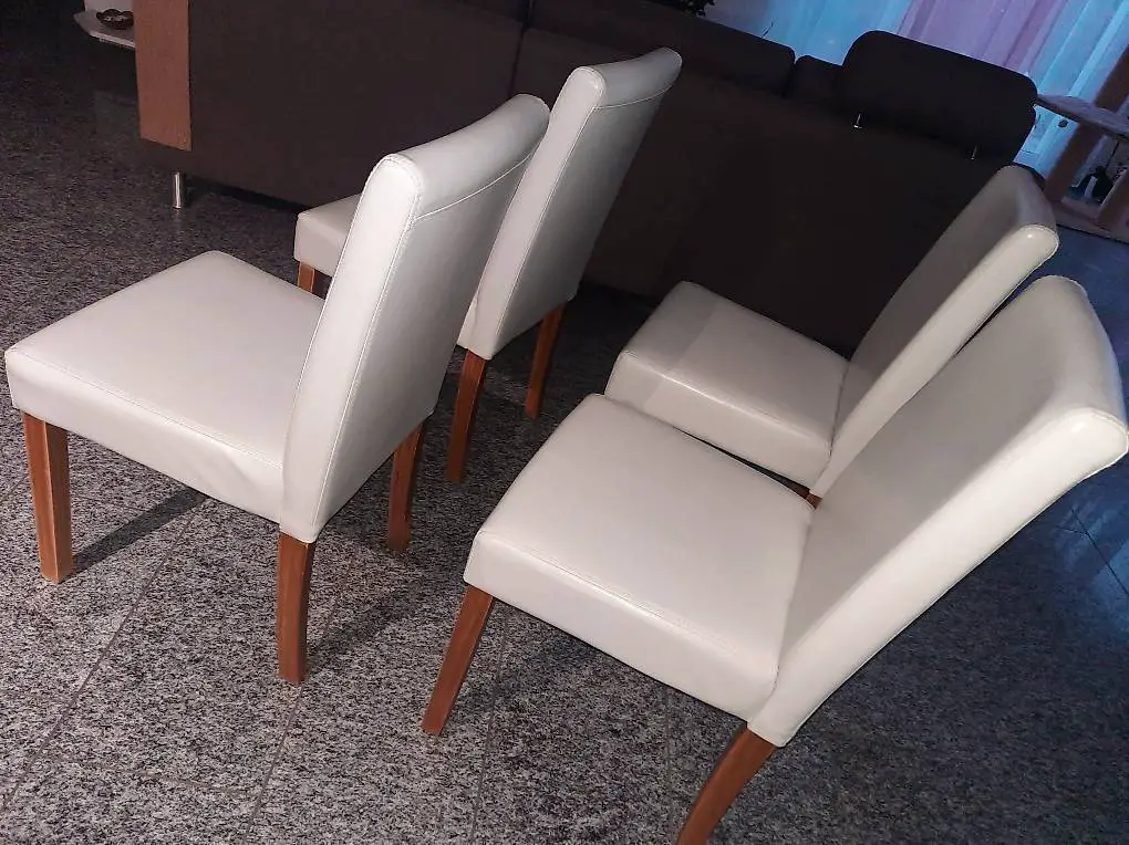 4x Stühle mit weissem Kunstleeder