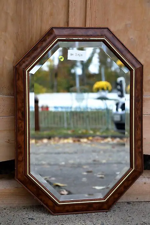 Spiegel 8-Eckig mit Wurzelholzmaserung, Facettenschliff
