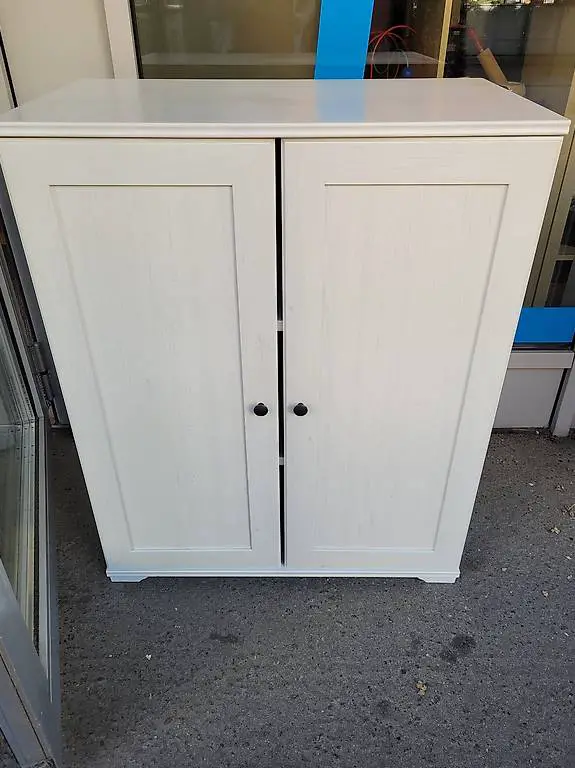 Kommode / Sideboard / kleiner Schrank