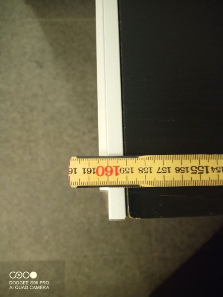 Schreibtisch mit Rollkorpus