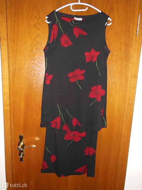 Eleganter 4-Teiler in Gr. 38/40 von Public