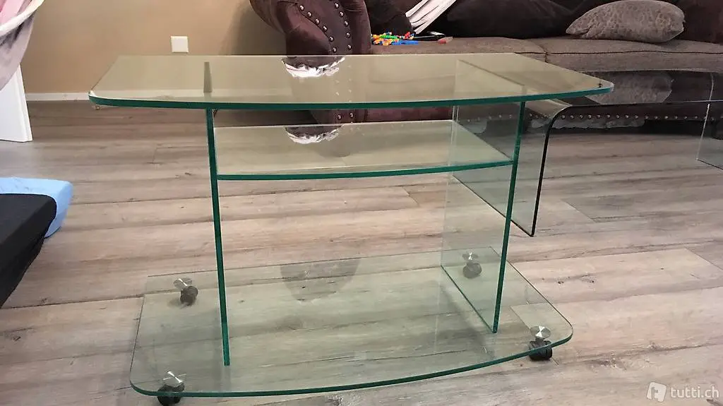 Glastisch / Möbel