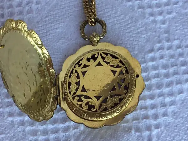 Antiker Vinaigrette Riechdosen Anhänger