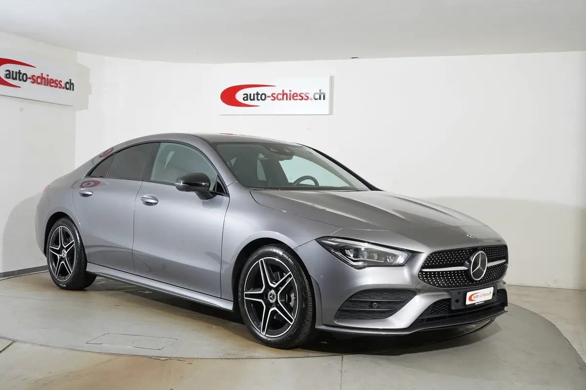 mercedes-benz cla 200 amg line 7g-dct