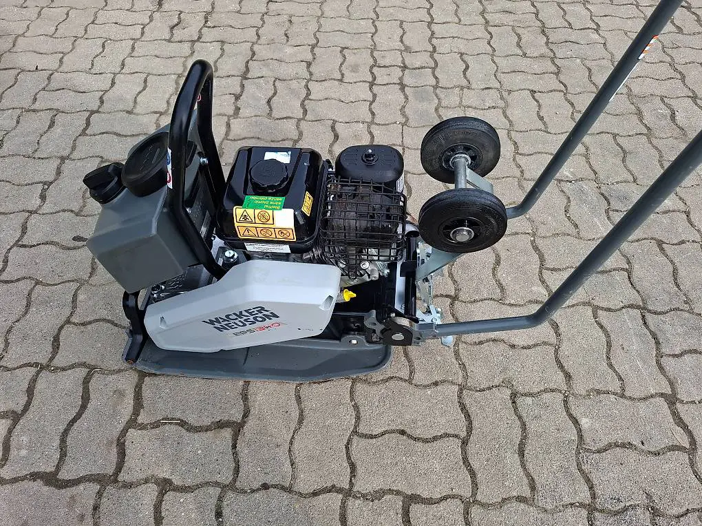 Vibroplatte Wacker Neuson BPS 1340Aw