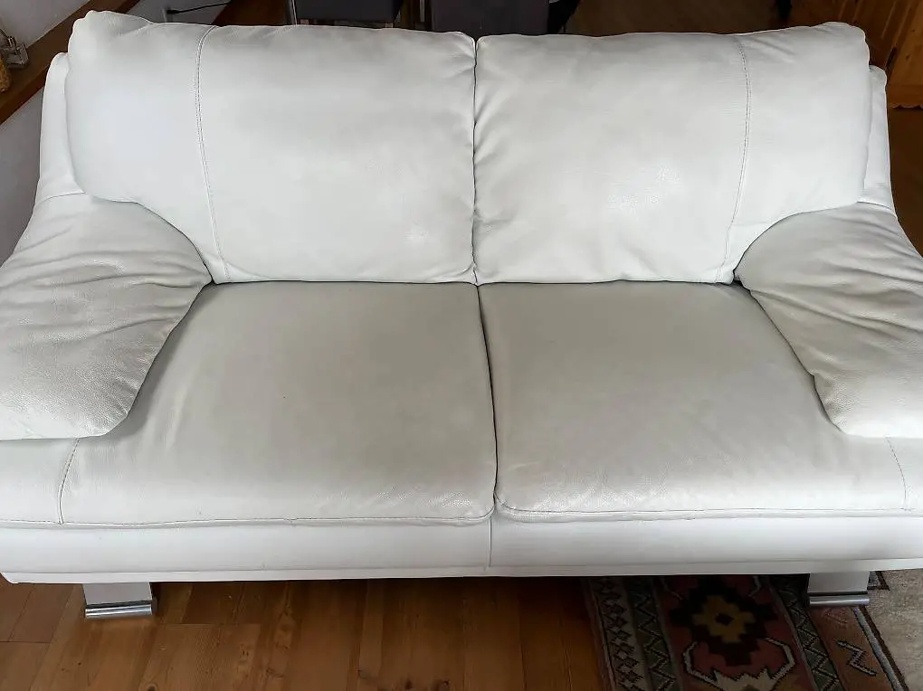 Sofas zu verkaufen