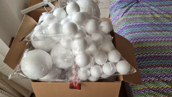 Materiale per bricolage in polistirolo