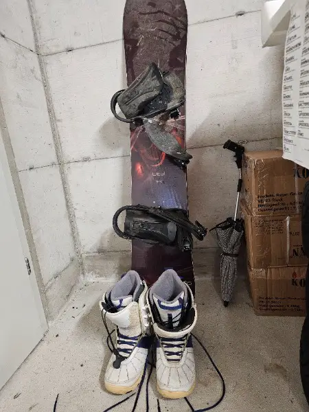 Snowboard inkl. Boots