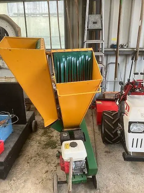 Häcksler mit Honda-Motor 5.5