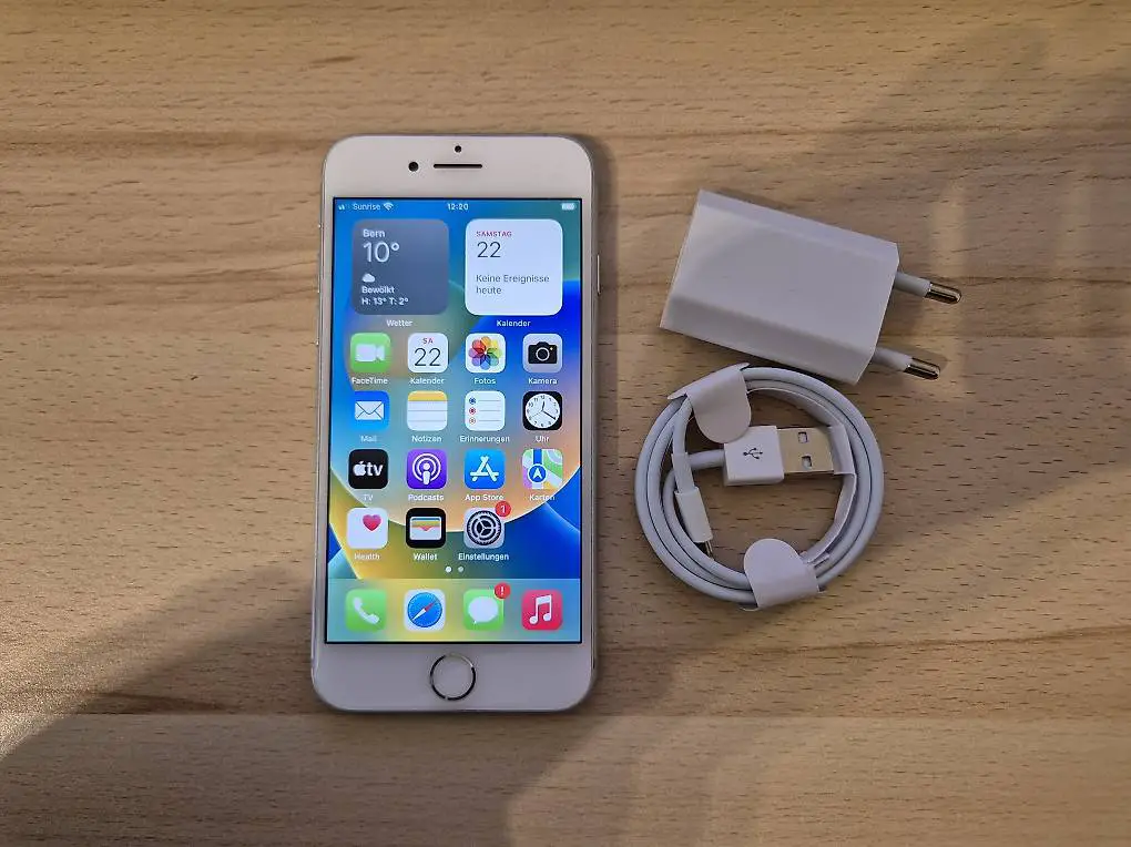 iPhone 8 64GB Silver 2787 mit neuem Akku