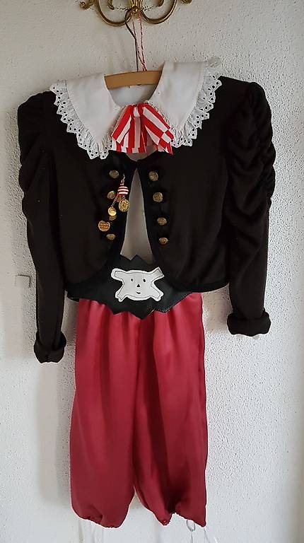 Fasnachtskleid Pirat/in gr 128