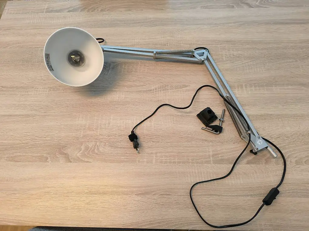 Schreibtischlampe von IKEA