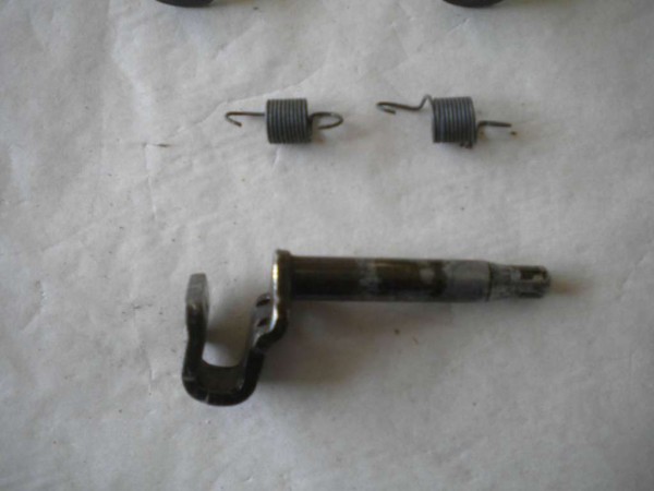 VW MK1,Golf,etc.,pivot d"encrage siège av d"origine VW d"occ