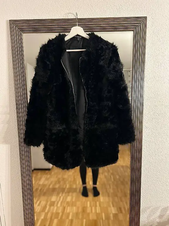 Kunstfell Jacke mit Reissverschluss Grösse XS
