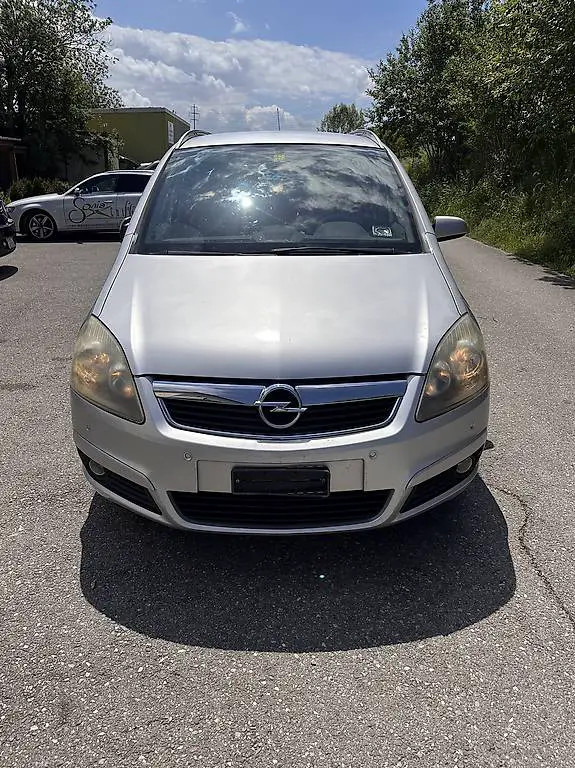 Opel Zafira 1.9 cdti