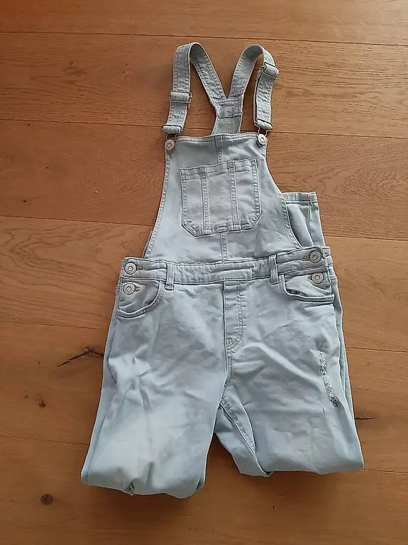 Latzhosen Grösse 152