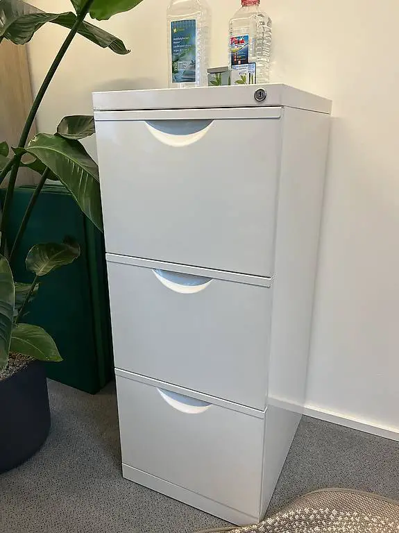 Aktenschrank mit 3 Schubladen, Metall, Hängeregister