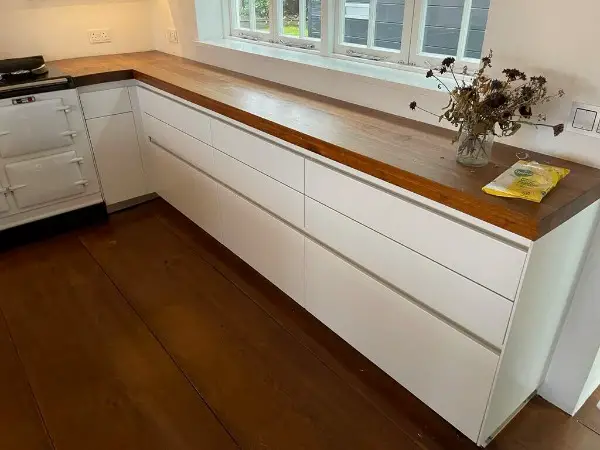 Bulthaup Einbauküche und Hauswirtschaftsraum