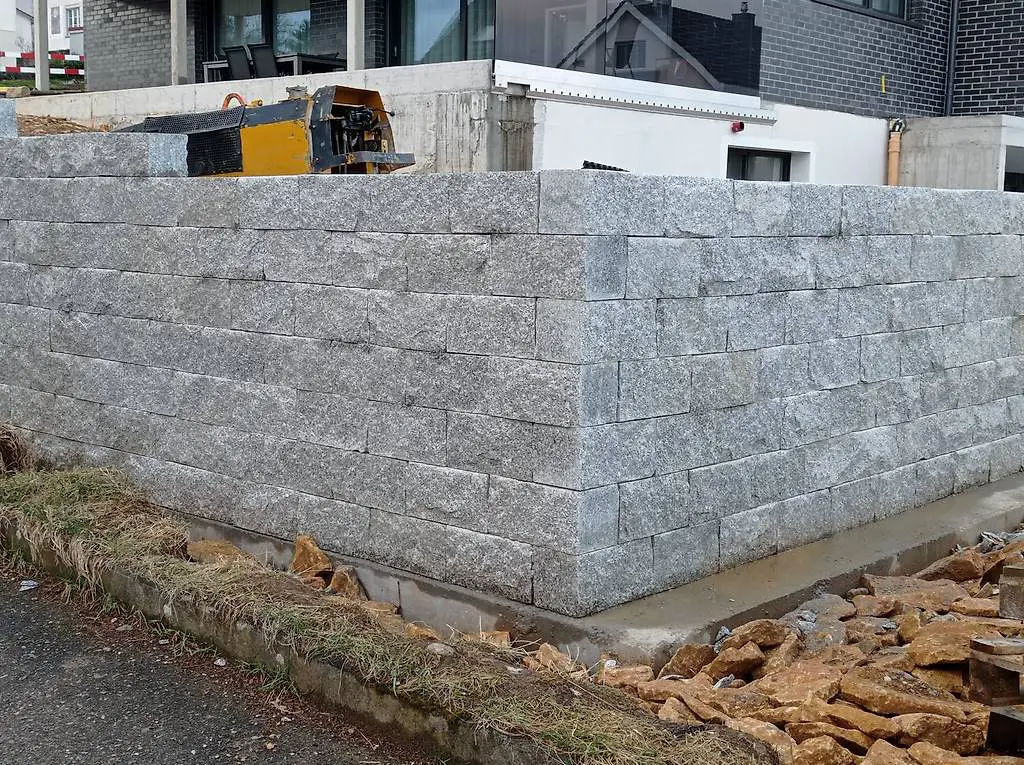 MAUERSTEINE GESÄGT Quadersteine Polen Granitsteine 20x20x40