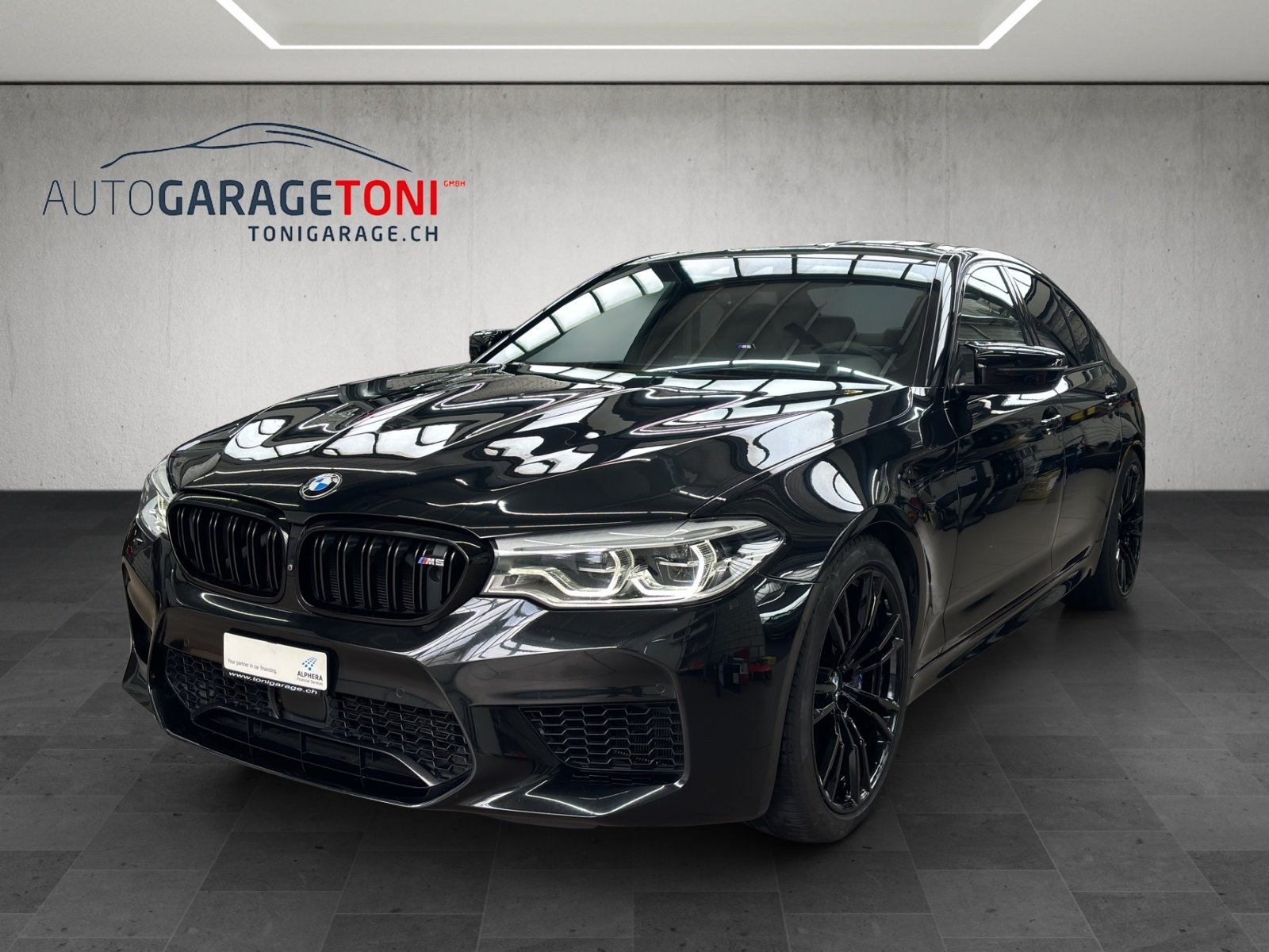 BMW M5 Competition Drivelogic