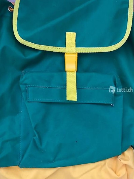 Rucksack grün gelb mit Seitentasche