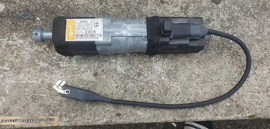 UNGEBRAUCHTSomfy J406 RTS; Funkantrieb Funkmotor Raffstore