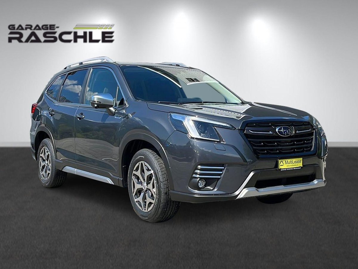 SUBARU Forester Station 2.0i e-Boxer Swiss Plus