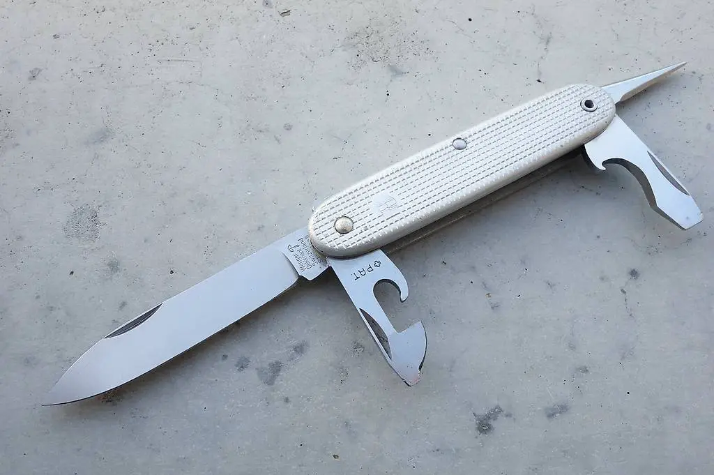 Wenger Soldatenmesser 71