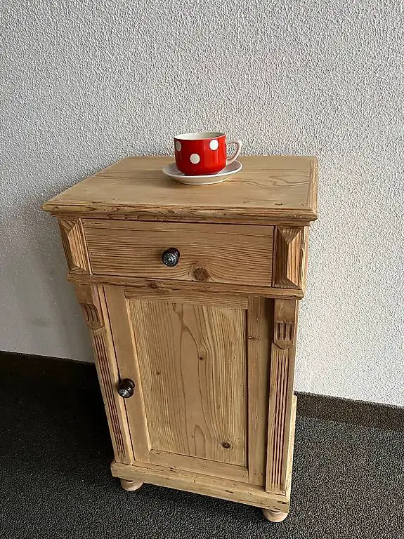 Nachttisch antik Jugendstil