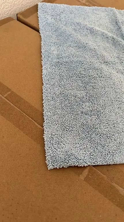 *NEU* 50 Stk Mikrofasertuch in Box