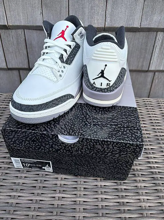 Air Jordan 3 Retro - Grösse 44.5 - Summit White - NEU