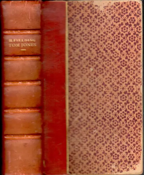 Fielding, Tom Jones. Halbleder und Kopfschnitt gold