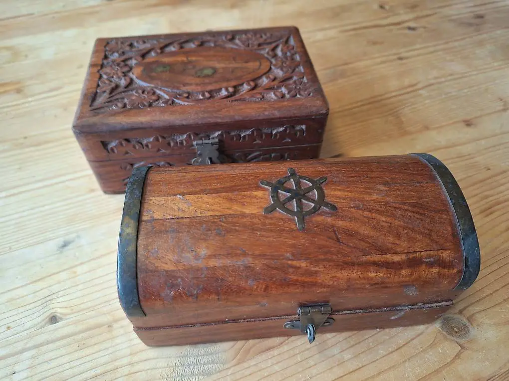 Handgeschnitzte Böxli aus Holz aus Indien ***NEU***