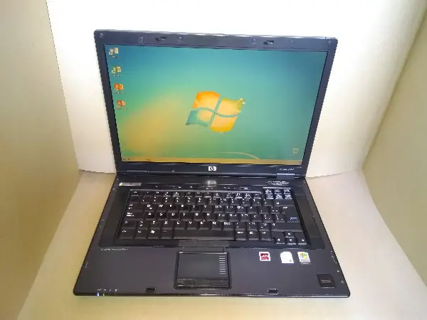 Portatile Notebook Laptop HP Compaq con Windows 7 Pro 32bit