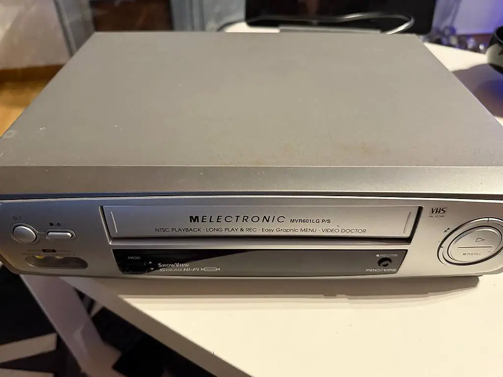 vhs video player melectronic mvr601lg p/s