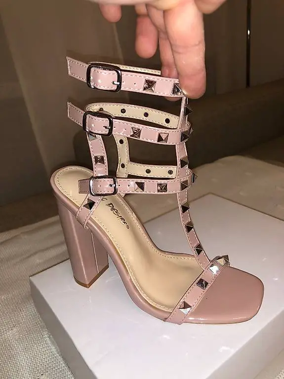 Sandaletten mit Absatz