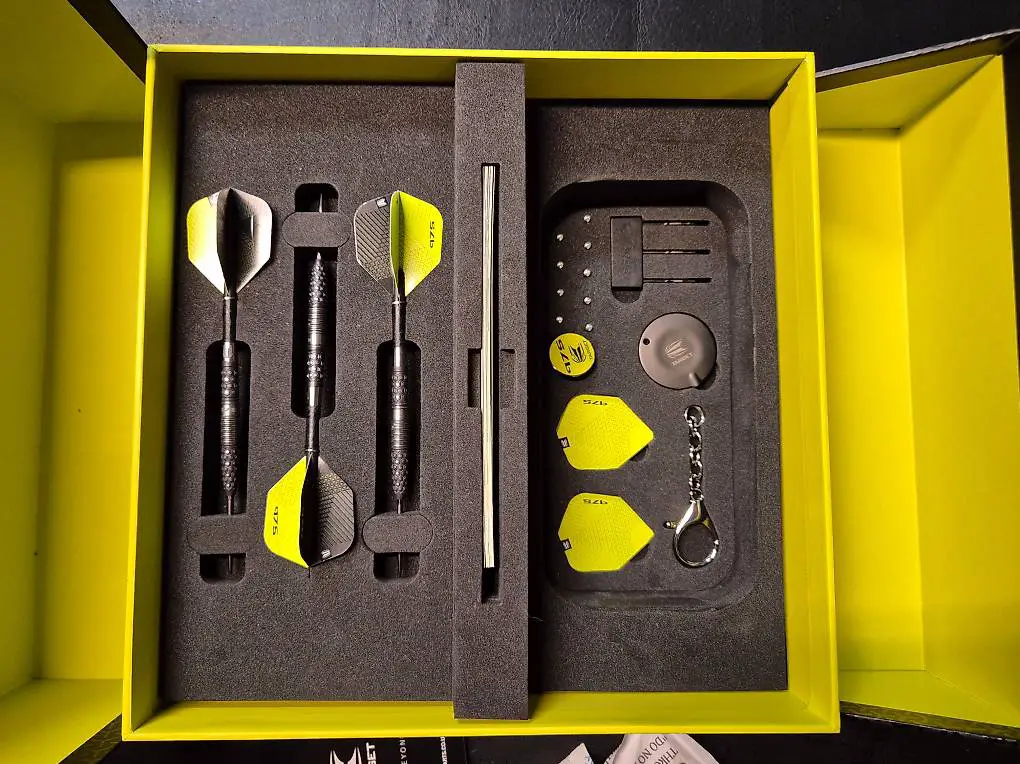 Steel-Dartpfeile Target 975 23g