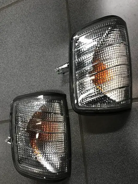  Mercedes Benz 190, weisse Blinker