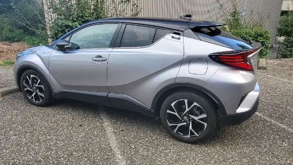 toyota c-hr 1.8 vvti hsd trend