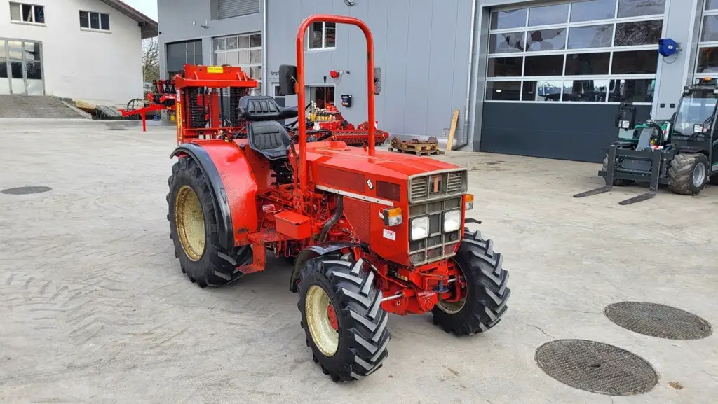 Case IH Bergmeister 553A Schmalspur